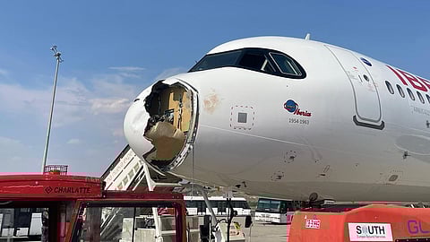 Avião obrigado a aterragem de emergência em Madrid após chocar com ave de grande porte (com vídeos)