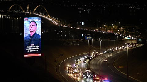 Brasil. Parlamentares da oposição passam a noite no Congresso em protesto