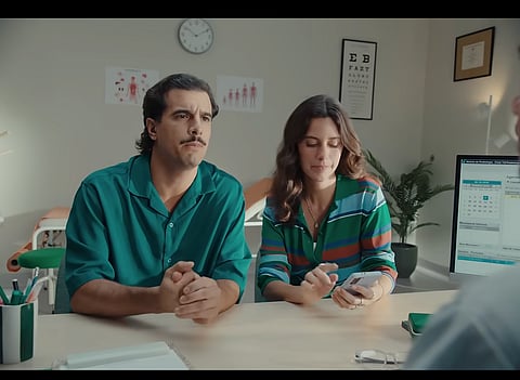 Imagem do vídeo promocional da nova app do SNS, descarregado há uma semana no site da agência digital do ministério da Saúde, e no qual se garante que a app sabe tudo. Para muitos dos beneficiários, não sabe nem sequer como se chamam e qual o seu centro de saúde. É como se não existissem no sistema.