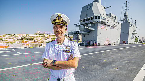 Comandante Francesco Marzi explicou como durante um ano o Trieste está a ser testado a todos os níveis , antes de regressar ao estaleiro.