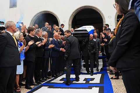 Mundo do futebol unido no último adeus a Jorge Costa