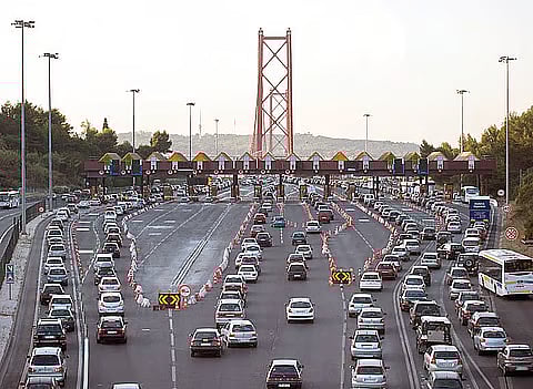 Entrada da Ponte 25 de Abril, em Lisboa