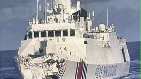 Navios da Marinha e da guarda costeira da China chocam quando perseguiam barco filipino (com vídeo)
