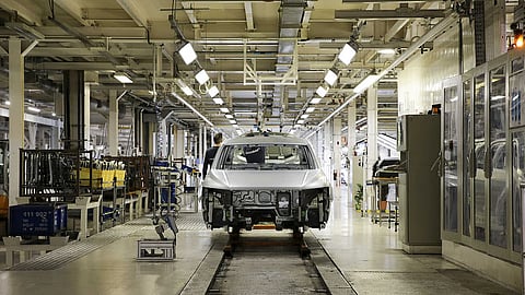 Volume de negócios na indústria aumenta 0,2% em junho