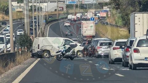 IC19 cortado no sentido Lisboa-Sintra devido a acidente com seis viaturas. Há "vários feridos"