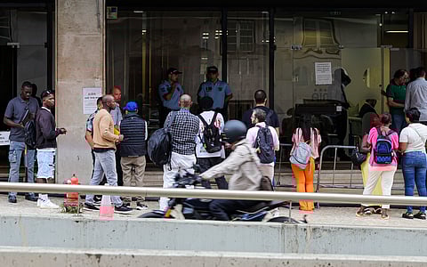 Mais de nove mil estrangeiros notificados para abandonar o país no primeiro semestre de 2025