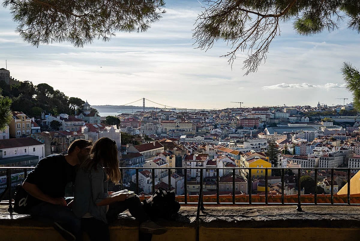 Buying a house in Lisbon, Porto, and Faro has become a dream. Effort rate exceeds 50% of income