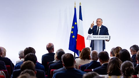 François Bayrou voltou a defender a redução da dívida da França.
