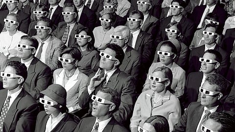 Será que o cinema pode combater a "acumulação de espectáculos" das nossas sociedades?