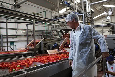 Líder do PS diz ter "palavra" de Montenegro para contributos na Defesa e Saúde