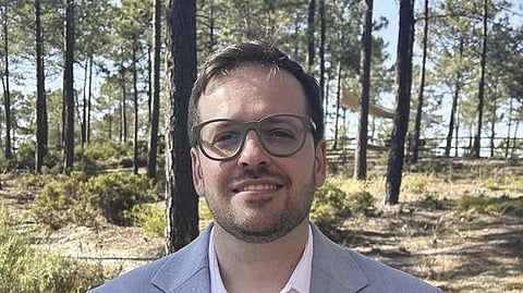 O autor e investigador acredita na sabedoria no provérbio popular “dinheiro suado é dinheiro abençoado”.