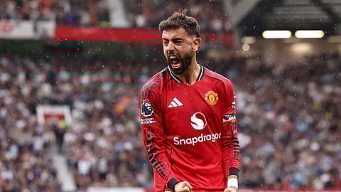 Bruno Fernandes festeja em Old Trafford.