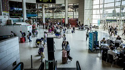Estudantes guineenses retidos no aeroporto de Lisboa ameaçados de repatriamento até sexta-feira