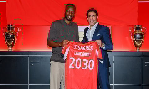 Lukébakio oficializado no Benfica.