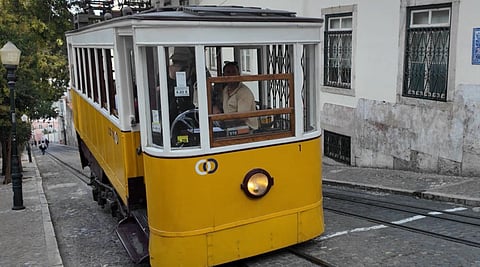 Carris lança na sexta-feira carreira alternativa ao elevador da Glória