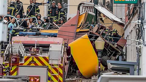 O descarrilamento causou a morte a 16 pessoas.