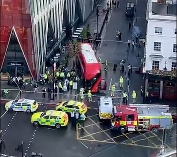 Pelo menos 17 pessoas feridas após autocarro atropelar peões em Londres
