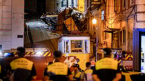 Duas semanas após a tragédia do elevador da Glória, que provocou 16 mortos, Carris insiste em misturar os custos da manutenção da frota e infraestrutura elétricas, nos quais se verificou uma acentuada redução entre 2021 e 2014, e os da manutenção da frota de autocarros, que aumentaram. 
