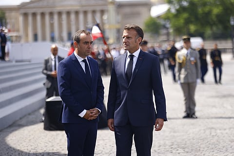 Sébastien Lecornu e Emmanuel Macron.