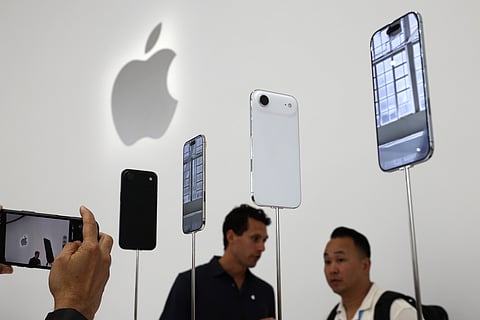 O iPhone Air, com 5,6mm de espessura, anuncia-se como o mais fino de sempre da marca, mas com custos. 