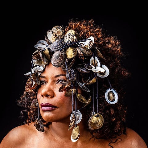 A artista baiana possui mais de 40 anos de carreira, com hits atemporais conhecidos em todo o mundo