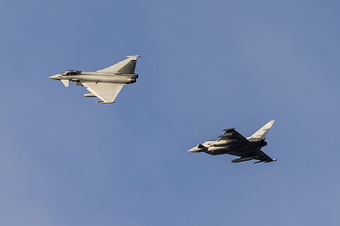 Caças Typhoon.
