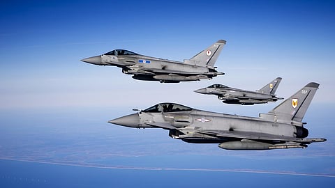 Caças Typhoon em exercício da NATO.