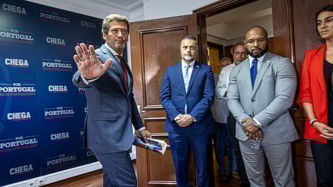 André Ventura saiu da sala de conferências de imprensa do Chega sem responder a perguntas dos jornalistas.