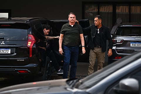 A decisão dos deputados visa proteger o antigo presidente do Brasil, Jair Bolsonaro.