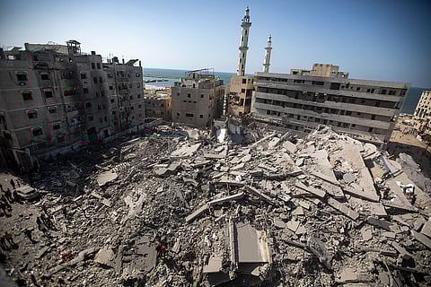 Israel fala em "força sem precedentes" na cidade de Gaza e anuncia encerramento de rota de evacuação 