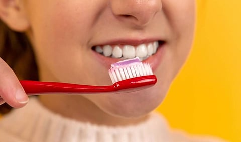 Como a má higiene oral pode triplicar o risco de cancro do pâncreas