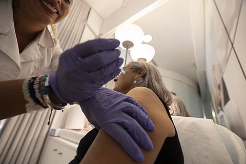 Vacinação contra a covid-19 nas pessoas com mais de 85 anos  continua a ser superior a 65%.