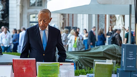 O Presidente da República, Marcelo Rebelo de Sousa, durante uma visita à Festa do Livro em Belém, que decorre até 28 de setembro, nos jardins do Palácio de Belém, em Lisboa