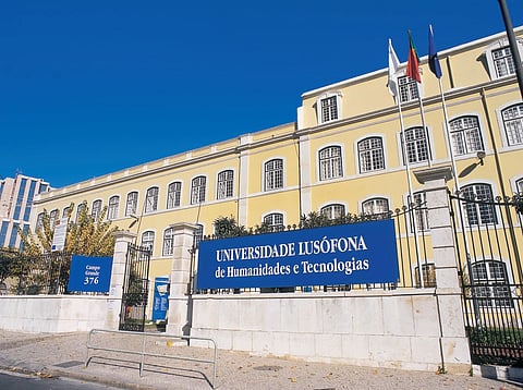 A Universidade Lusófona – Centro Universitário de Lisboa, fica na Avenida do Campo Grande, 376.