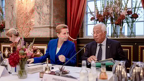 Os trabalhos foram dirigidos por Mette Frederiksen, primeira-ministra da Dinamarca, e António Costa, presidente do Conselho Europeu. 