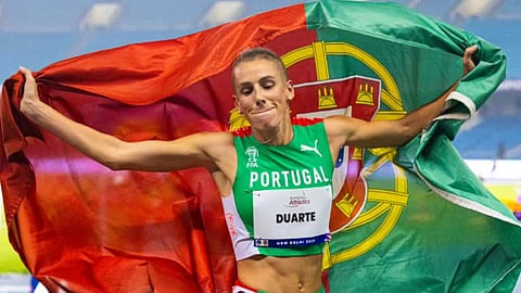 Paralímpica Carolina Duarte é campeã do Mundo de 400 metros