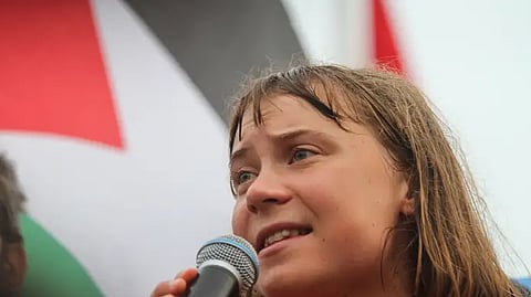 Greta Thunberg acusa governos de "cumplicidade" com Israel após ter sido deportada