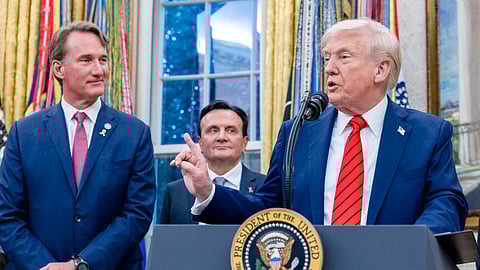 Trump culpa democratas por despedimentos em massa devido ao 'shutdown' do Governo federal