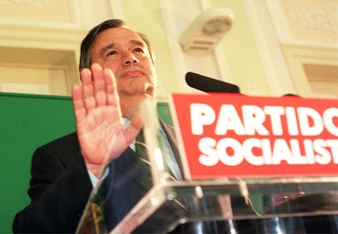 António Guterres encarou a hecatombe eleitoral do PS nas autárquicas de 2001 como um sinal de que o seu ciclo chegara ao fim.