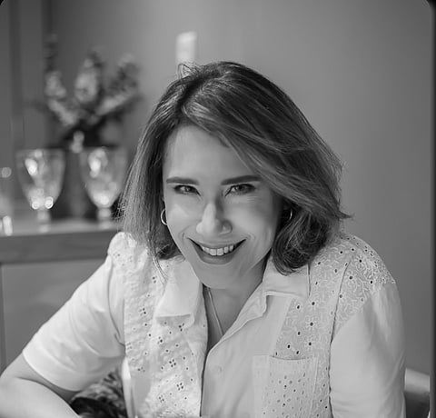 Dra. Ana Beatriz Barbosa anuncia nova turnê europeia em 2026 e confirma retorno a Portugal