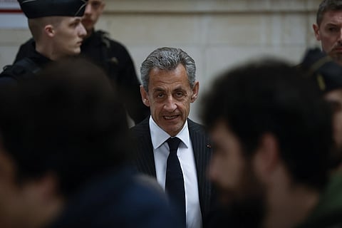 Sarkozy dá entrada na prisão no dia 21 e terá uma cela privada, com chuveiro, televisão e frigorífico
