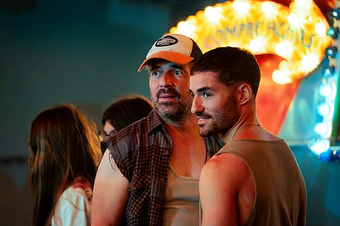 Os atores Pepê Rapazote e José Condessa na série portuguesa da Netflix, 'Rabo de Peixe?.