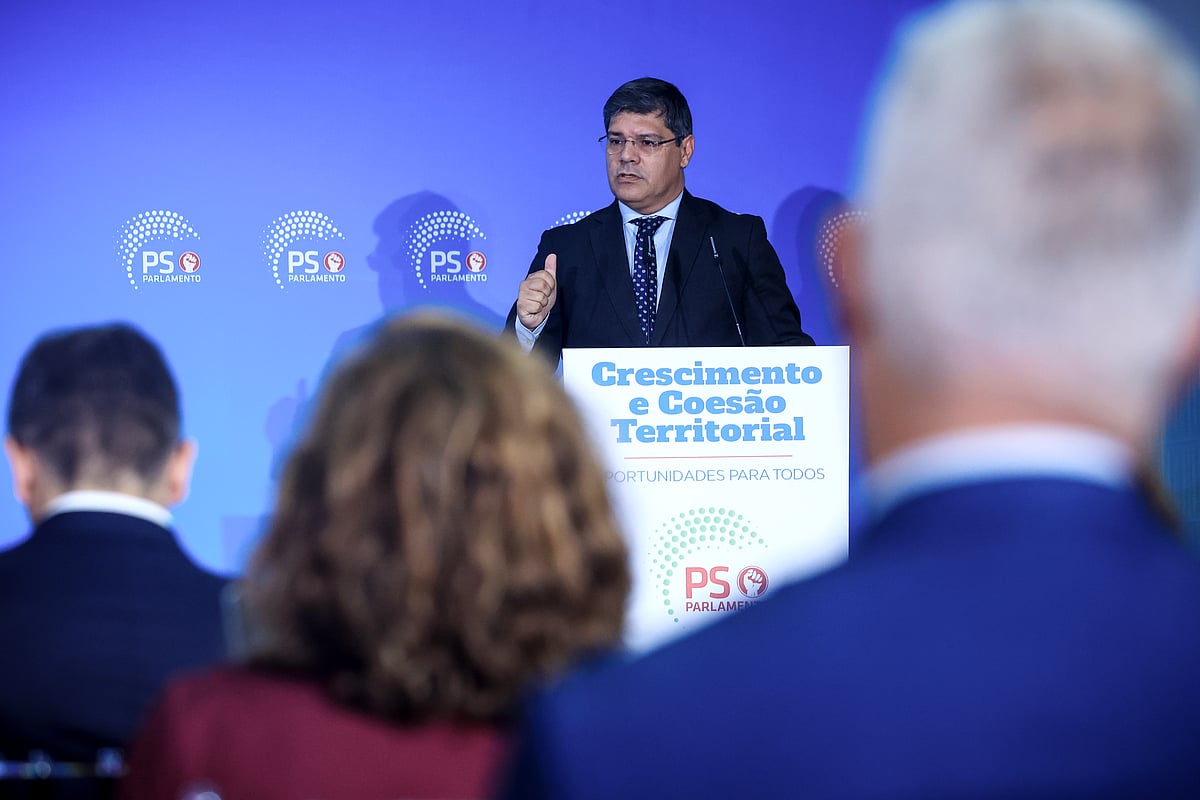 PS (Socialist Party) accuses Chega of "more than 100 lies and inaccuracies" in letter sent to André Ventura