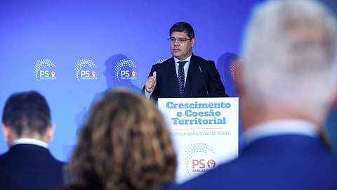 Eurico Brilhante Dias durante as jornadas parlamentares do PS, que decorrem em Penafiel.