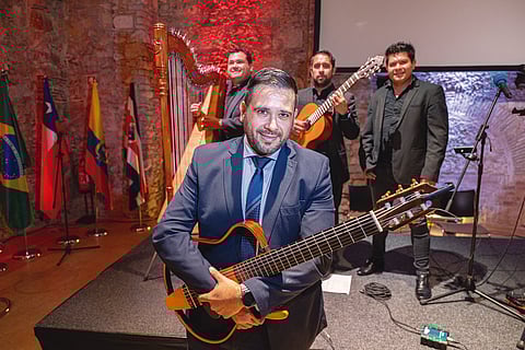 Emilio Garcete (em primeiro plano), Diego Vera, Hugo Irrazábal e Ariel Quiñonez no Teatro Thalia, em Lisboa