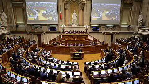 Partidos de esquerda reivindicam Regionalização, Montenegro fica-se pela revisão da Lei de Finanças Locais.