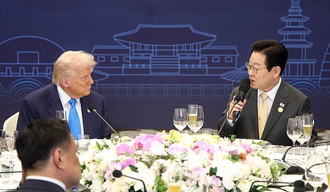 Donald Trump encontrou-se com Lee Jae Myung na Coreia do Sul.