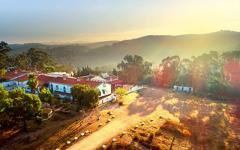 Encerramento compulsivo: versões da Escola Internacional de Aljezur e do Ministério da Educação divergem  