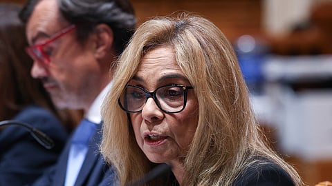 Ministra da Saúde foi ao Parlamento falar do orçamento, mas teve de começar por dizer: “Não me demito”