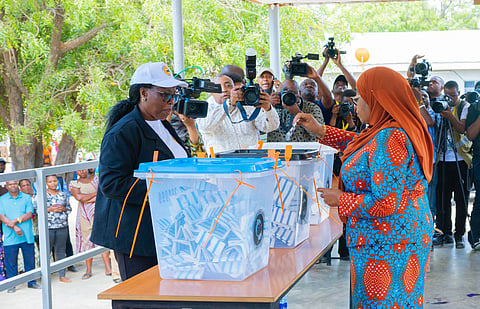 Vitória de Samia Suluhu Hassan foi rejeitada pela oposição.